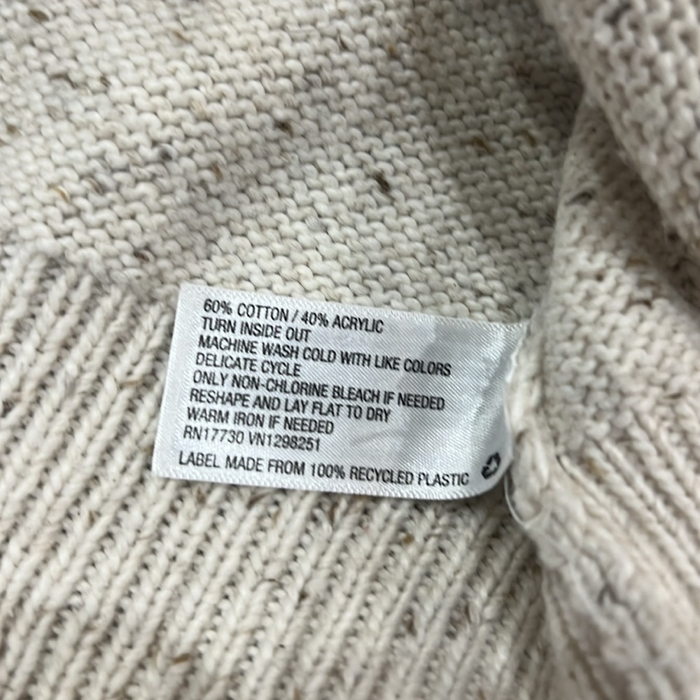 Universal Thread Sweater - Picture 5 of 5